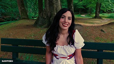 Linda del Sol - La Lechera into the Forest