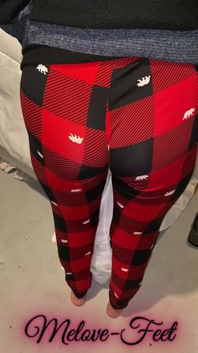 Melove Sexy Butt In Tight Red &amp; Black Pants