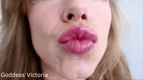 Pink Lipgloss Kisses