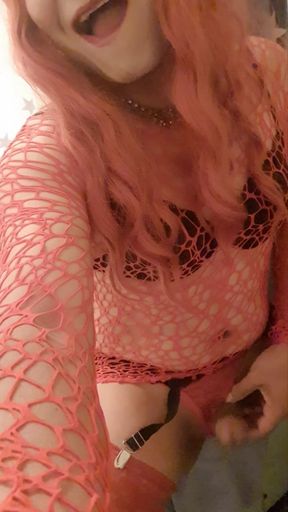 Red Sissy plays with her clit and cum