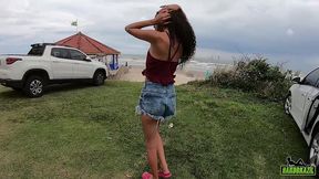 fudendo na beira da praia cheia de turistas a novinha adora uma loucura - manoella fernandes
