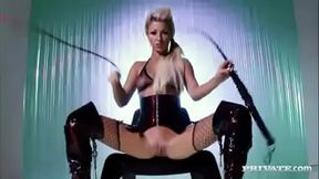 Beautiful Lesbians Tea and Zuzanna Z Use Sex Toys in Pussy and Anal