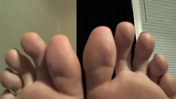 Erin Duval Sexy Soles 4