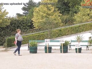 saggy melons no brassiere in public