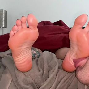 The Foot Fetish Alarm Clock! (HD PREVIEW)