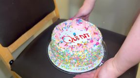 PAWG Smashes Birthday Cake with Her Big Booty