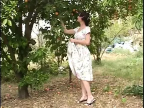 Mature woman seduces younger lady to a secluded spot and starts finger her
