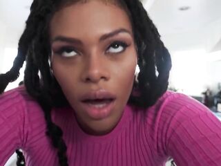 Milfed - Hawt Mother I'd Like To Fuck Halle Hayes Knows How To Use Her Stepson's Crush On Her To Her Own Benefit