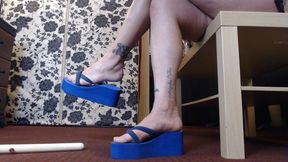 Thick Blue flipflops barenails