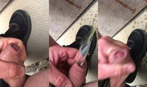 Desperate dude almost peed in backyard full bladder gay solo piss fetish