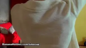 CASTING Chick does BJ and fucks her pussy with banana