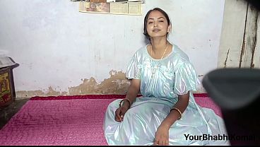 Jija gives gift gaon to her saali and fucks her