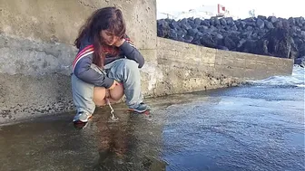 Sexy Girl Pissing Compilation part 2