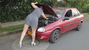 Speeding, cranking and pumping pedals with very high heels (4)