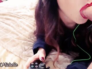 That Babe is Banged During Call of Duty Gameplay - MM