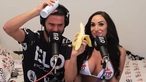 Cute Alyssia Vera takes a BBC in a spicy room