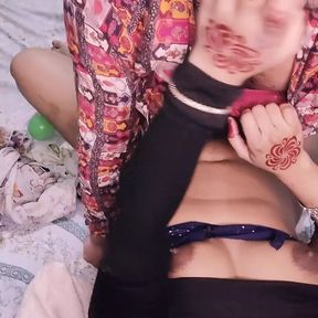 Indian Lesbian larki-Nikla Bf ka Dost Larka-Hindi Audio 🥵