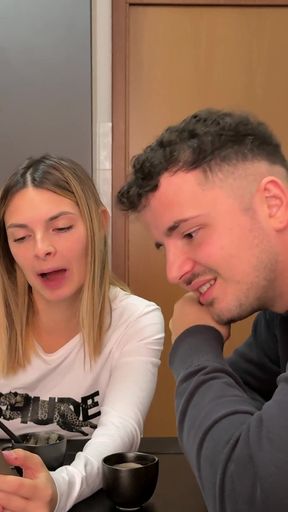 Influencer Stays on Foot After the Car Doesn't Start Anymore Luckily She Finds a Guy Who Takes Her Home and Fucks Her