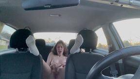 Amateur brunette exhibitionist wanks her small-boobed self in her car at a