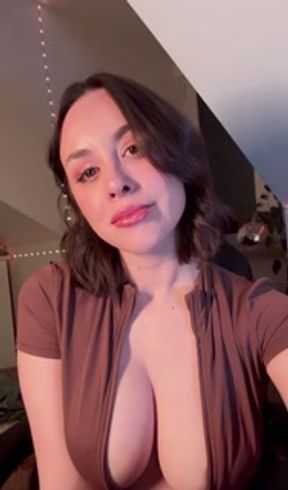 My juicy tits for you, write to me to see more...