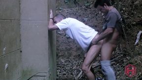 cruising help a friend in the woods