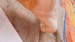 Selena's Naked Outdoor Posing with Foot Worship