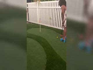 Playing gulf with hawt Fijii shortie vibes