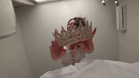 Jerk off to the Giant Bride under her dress c