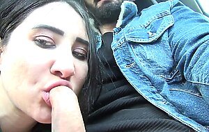 Film Porno Romanesc Andra Brazil suge pula in masina