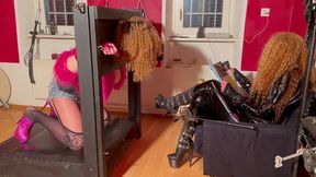 1hr sissy punishment in the pillory