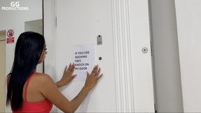 If You Like Sucking Feet, Knock on My Door - The neighbor - GG Producer