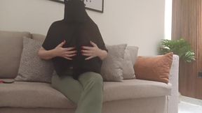 StepStep-Mother teased her boi and slapped his ass in the end(clip is in Arabic language)