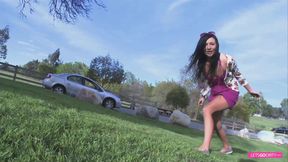 Huge ass babe gets her pussy drilled