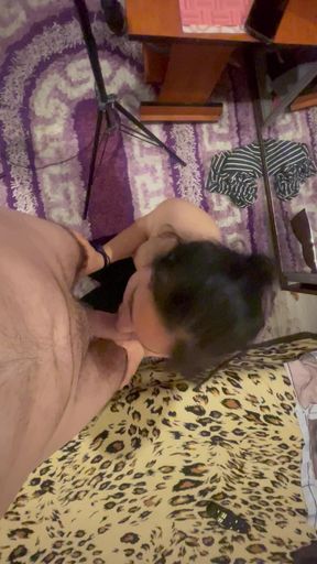 Cleopatra stepdaughter sits on her knees and sucks my dick nicely and well