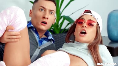 King Nasir dominates two lovers in a steamy bathroom encounter