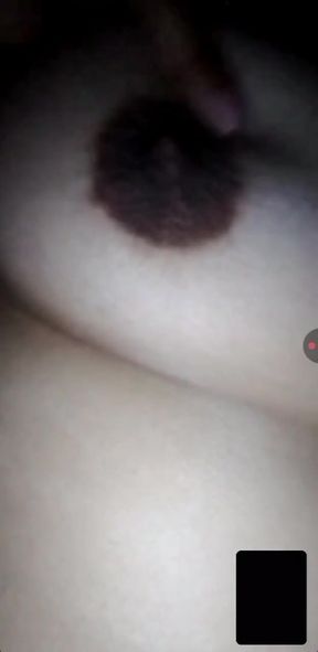 Indiana viral girl sexy big boobs showing in fingering pussy latest video   Clip 1
