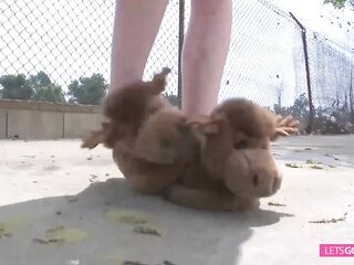 Retro golden-haired teen bang