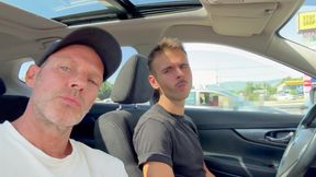 I took my cock out in his car, because I felt very well that all he wanted was to suck me !