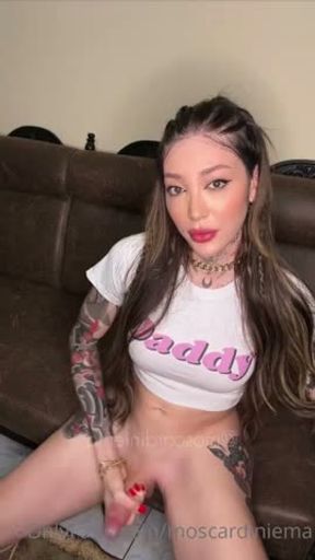 Shemale cumshot sperma