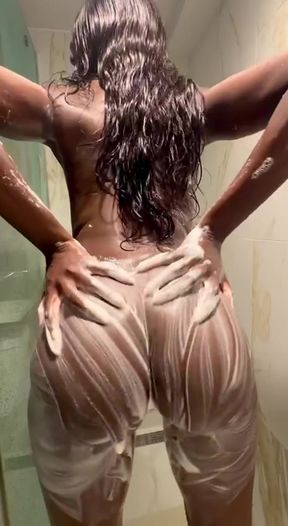 Ass twerking amateur on OnlyFans