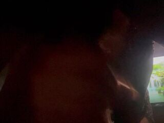 Me da pena chuparle el culo a mi padrino pero me gusta