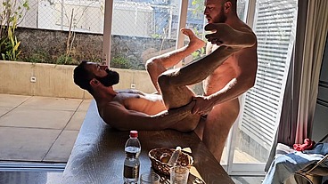 Hot kitchen fuck with Eli Barcellos
