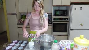 Intimate Baking with Harley