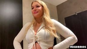 English manager gets fucked in the hallway and elevator during her work!!!