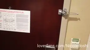 What happens if a sexy cop comes into your house? Well, that's what you'll see in these 40 minutes... A complete fuck, with unique foreplay! They eat my pussy, my ass, they fuck me in the pussy and i…