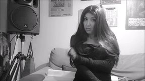 morticia addams and her great feet and ass