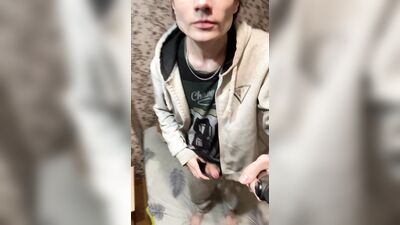 paid by subscriber, guy masturbates and cums on feet