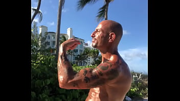 MAXXX LOADZ FLEXING