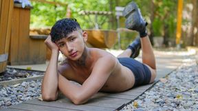 Archi Gold Jacks Off Like a Wild Man - Gay XXX