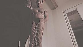 ”Japanese muscle hunk Kosuke is tied up by the notorious Shibari master Encho”
